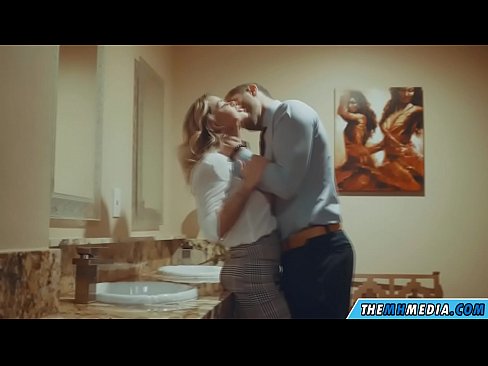 ❤️ Бүкіл аққұба сізді қоғамдық дәретханада азғырғанда Порно бізде kk.yespornpics-com.ru ️❤